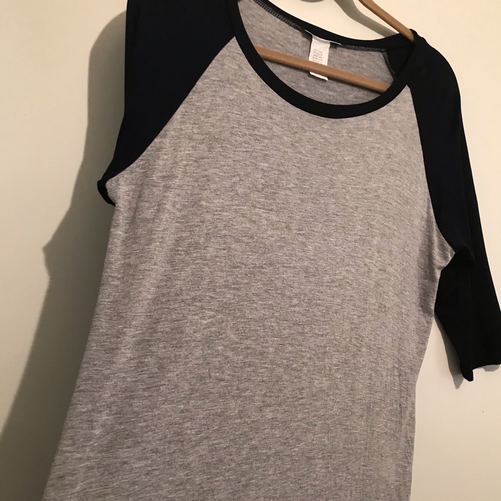 NWOT dark navy& gray raglan top